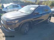✅ 2020 Jeep Cherokee Limited • VIN: 1C4PJMDX7LD578362 • Lot: 43575011. Wystawiony na IAAI z przebiegiem 32 635 mil. Bezpłatny archiwum sprzedaży aukcyjnych z USA i szczegółowy raport historii pojazdu na DreamBid. Zdjęcie 2.