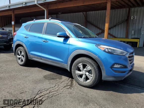 2016 Hyundai Tucson Sport with VIN KM8J3CA27GU142244, listed as a Copart auction lot 71363555 with 111,666 mi miles and Clean title. Bid and sale history available at DreamBid. Image 4.