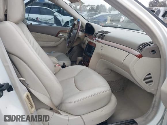 ✅ 2006 Mercedes-Benz S 430 • VIN: WDBNG70J06A484692 • Lot: 42185014. Wystawiony na IAAI z przebiegiem 228 432 mil. Bezpłatny archiwum sprzedaży aukcyjnych z USA i szczegółowy raport historii pojazdu na DreamBid. Zdjęcie 5.