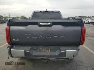 ✅ 2023 Toyota Tundra Limited • VIN: 5TFJA5DA6PX089897 • Лот: 70382215. Опубликован ранее на Copart с пробегом 80 783 миль. Бесплатный доступ к архиву аукционных продаж из США и подробный отчёт об истории автомобиля на DreamBid. Изображение 6.