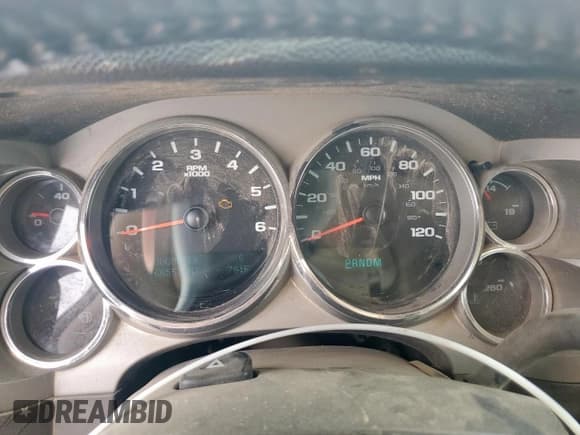 ✅ 2013 Chevrolet Silverado 1500 LT • VIN: 1GCRKSE07DZ186708 • Lot: 58351555. Listed on Copart with 166,557 mi. Free auction sales archive from the USA and detailed vehicle history report at DreamBid. Image 9.