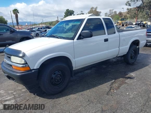 ✅ 2003 Chevrolet S-10 • VIN: 1GCDT19X138212443 • Лот: 41799485. Опубликован ранее на IAAI с пробегом 168 912 миль. Бесплатный доступ к архиву аукционных продаж из США и подробный отчёт об истории автомобиля на DreamBid. Изображение 2.