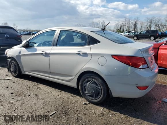 ✅ 2015 Hyundai Accent GLS • VIN: KMHCT4AE0FU934551 • Лот: 49619664. Опубликован ранее на Copart с пробегом 81 497 миль. Бесплатный доступ к архиву аукционных продаж из США и подробный отчёт об истории автомобиля на DreamBid. Изображение 2.