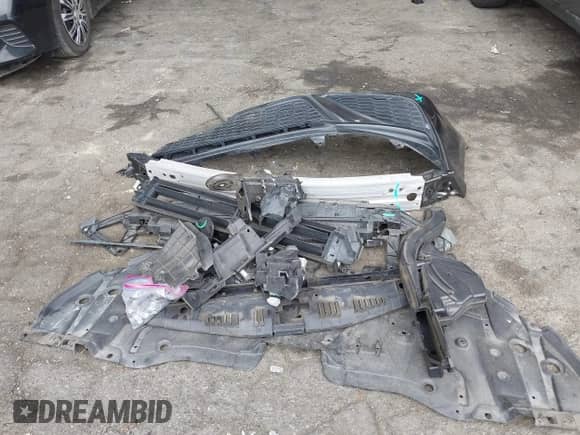 2021 Toyota Camry Hybrid SE z VIN 4T1S31AKXMU558387, wystawiony jako IAAI lot #42202151 z przebiegiem 33 018 mil mil oraz . Historia ofert i sprzedaży dostępna na DreamBid. Obrazek 12.