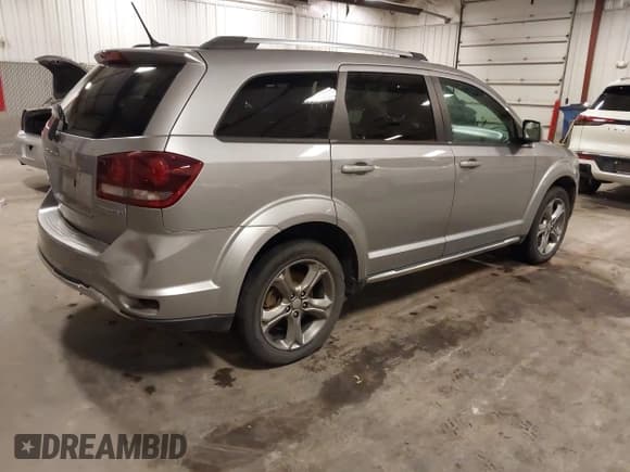 ✅ 2016 Dodge Journey Crossroad Plus • VIN: 3C4PDCGB8GT146526 • Лот: 43523924. Опубликован ранее на IAAI с пробегом 147 644 миль. Бесплатный доступ к архиву аукционных продаж из США и подробный отчёт об истории автомобиля на DreamBid. Изображение 4.
