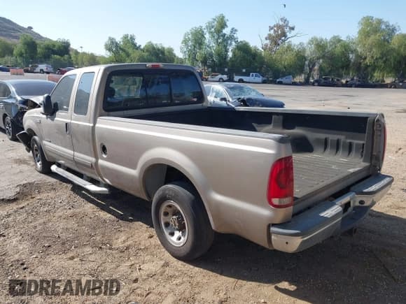 ✅ 2003 Ford F-250 XL • VIN: 1FTNX20F63EA68716 • Lot: 42263651. Listed on IAAI with 181,913 mi. Free auction sales archive from the USA and detailed vehicle history report at DreamBid. Image 3.