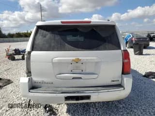 ✅ 2017 Chevrolet Suburban Premier • VIN: 1GNSKJKC9HR381572 • Lot: 77559674. Wystawiony na Copart z przebiegiem 125 298 mil. Bezpłatny archiwum sprzedaży aukcyjnych z USA i szczegółowy raport historii pojazdu na DreamBid. Zdjęcie 6.