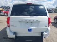✅ 2016 Dodge Grand Caravan SE • VIN: 2C4RDGBG7GR363992 • Lot: 43240416. Wystawiony na IAAI z przebiegiem 60 791 mil. Bezpłatny archiwum sprzedaży aukcyjnych z USA i szczegółowy raport historii pojazdu na DreamBid. Zdjęcie 17.