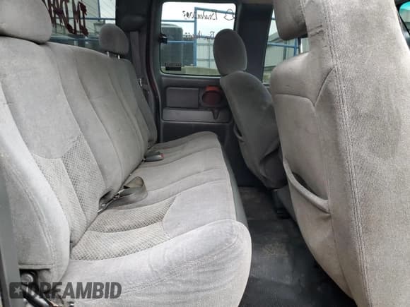 ✅ 2005 Chevrolet Silverado 1500 • VIN: 1GCEC19V35Z303987 • Лот: 44940115. Опубликован ранее на Copart с пробегом 256 414 миль. Бесплатный доступ к архиву аукционных продаж из США и подробный отчёт об истории автомобиля на DreamBid. Изображение 10.