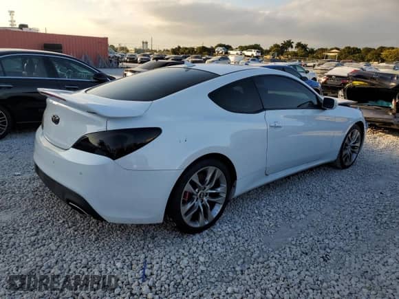 2015 Hyundai Genesis Coupe R-Spec с VIN KMHHU6KJ0FU126162, выставлен на аукционе Copart как лот 86966884 с пробегом 70 332 миль миль и Списание • Salvage title. История ставок и продаж доступна на DreamBid. Изображение 3.