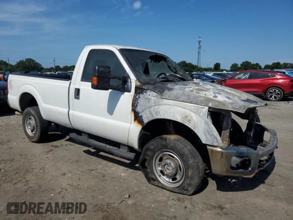 ✅ 2015 Ford F-250 XLT • VIN: 1FTBF2B6XFEA80102 • Lot: 65196695. Wystawiony na Copart z przebiegiem Nie podano. Bezpłatny archiwum sprzedaży aukcyjnych z USA i szczegółowy raport historii pojazdu na DreamBid. Zdjęcie 4.