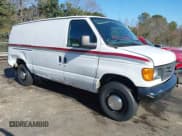 ✅ 2006 Ford Econoline Cargo • VIN: 1FTSE34LX6DA60840 • Lot: 40982882. Wystawiony na IAAI z przebiegiem 176 034 mil. Bezpłatny archiwum sprzedaży aukcyjnych z USA i szczegółowy raport historii pojazdu na DreamBid. Zdjęcie 1.