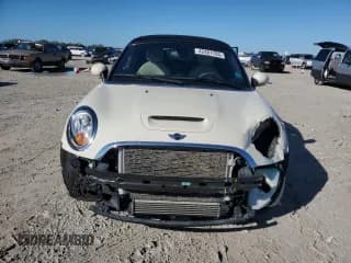 ✅ 2014 MINI Roadster S • VIN: WMWSY3C50ET594683 • Lot: 42481765. Listed on Copart with 51,573 mi. Free auction sales archive from the USA and detailed vehicle history report at DreamBid. Image 5.