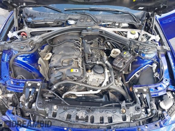 ✅ 2020 BMW M4 CS • VIN: WBS3S7C08LFH07792 • Lot: 43115197. Listed on IAAI with 34,791 mi. Free auction sales archive from the USA and detailed vehicle history report at DreamBid. Image 10.