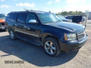 ✅ 2011 Chevrolet Suburban LTZ • VIN: 1GNSKKE3XBR233634 • Лот: 43359509. Опубликован ранее на IAAI с пробегом 240 336 миль. Бесплатный доступ к архиву аукционных продаж из США и подробный отчёт об истории автомобиля на DreamBid. Изображение 1.