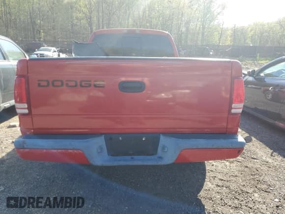 ✅ 2001 Dodge Dakota • VIN: 1B7GL22X01S112217 • Lot: 53625415. Wystawiony na Copart z przebiegiem Nie podano. Bezpłatny archiwum sprzedaży aukcyjnych z USA i szczegółowy raport historii pojazdu na DreamBid. Zdjęcie 6.