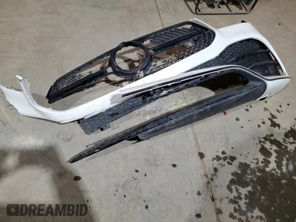 ✅ 2022 Mercedes-Benz GLE 450 • VIN: 4JGFB5KE1NA705171 • Lot: 44547195. Wystawiony na Copart z przebiegiem 71 567 mil. Bezpłatny archiwum sprzedaży aukcyjnych z USA i szczegółowy raport historii pojazdu na DreamBid. Zdjęcie 13.