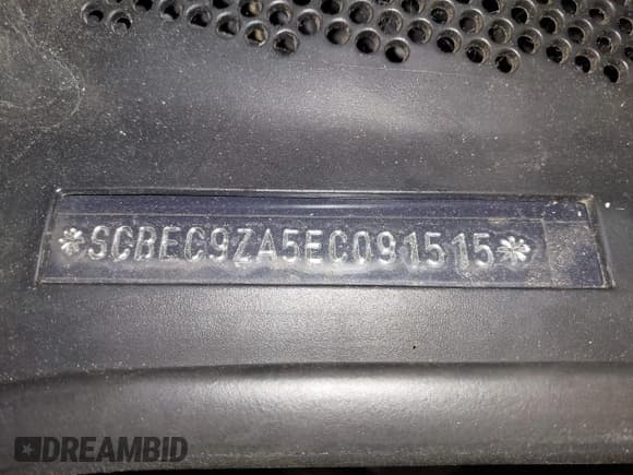 ✅ 2014 Bentley Flying Spur • VIN: SCBEC9ZA5EC091515 • Lot: 42512017. Listed on IAAI with 65,951 mi. Free auction sales archive from the USA and detailed vehicle history report at DreamBid. Image 15.