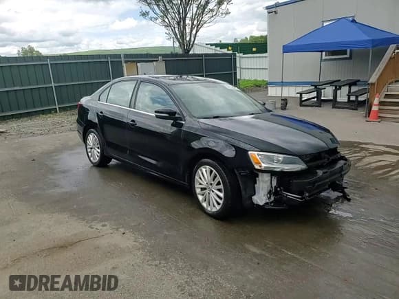 ✅ 2014 Volkswagen Jetta SEL • VIN: 3VWL17AJ9EM426636 • Lot: 56938485. Listed on Copart with 90,359 mi. Free auction sales archive from the USA and detailed vehicle history report at DreamBid. Image 13.