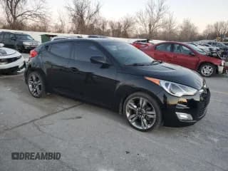 ✅ 2017 Hyundai Veloster • VIN: KMHTC6AD9HU320846 • Lot: 81773764. Wystawiony na Copart z przebiegiem 50 669 mil. Bezpłatny archiwum sprzedaży aukcyjnych z USA i szczegółowy raport historii pojazdu na DreamBid. Zdjęcie 4.