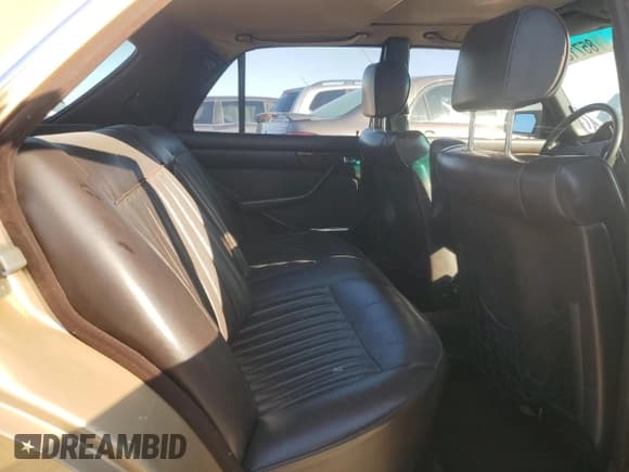 ✅ 1983 Mercedes-Benz 300 SD • VIN: WDBCB20A0DB050904 • Lot: 85716515. Listed on Copart with 244,458 mi. Free auction sales archive from the USA and detailed vehicle history report at DreamBid. Image 10.