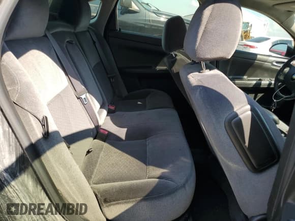 ✅ 2014 Chevrolet Impala LT • VIN: 2G1WB5E3XE1127265 • Лот: 69423494. Опубликован ранее на Copart с пробегом 128 790 миль. Бесплатный доступ к архиву аукционных продаж из США и подробный отчёт об истории автомобиля на DreamBid. Изображение 10.