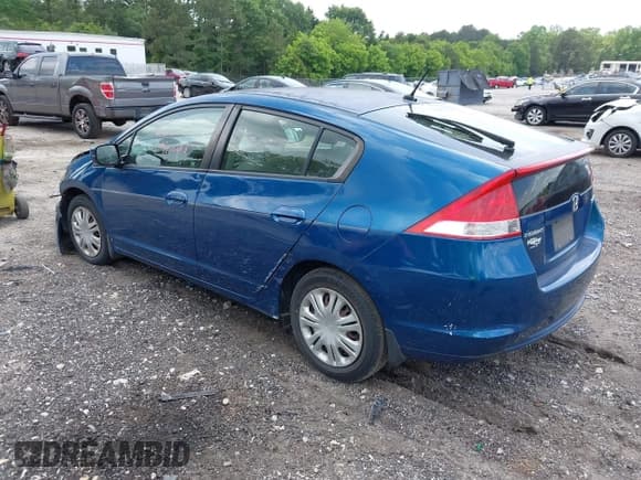 ✅ 2011 Honda Insight LX • VIN: JHMZE2H5XBS010979 • Lot: 42238003. Listed on IAAI with 171,500 mi. Free auction sales archive from the USA and detailed vehicle history report at DreamBid. Image 3.
