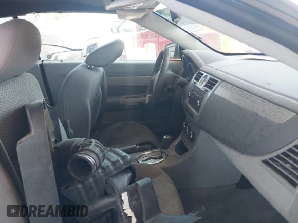 ✅ 2008 Chrysler Sebring LX • VIN: 1C3LC45K38N208575 • Лот: 42025645. Опубликован ранее на IAAI с пробегом 168 628 миль. Бесплатный доступ к архиву аукционных продаж из США и подробный отчёт об истории автомобиля на DreamBid. Изображение 5.