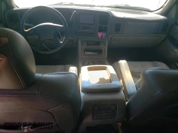 2004 Chevrolet Suburban LT с VIN 1GNEC16ZX4J178109, выставлен на аукционе Copart как лот 76951644 с пробегом Не указан миль и Списание • Salvage title. История ставок и продаж доступна на DreamBid. Изображение 8.