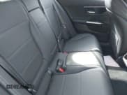 ✅ 2025 Mercedes-Benz C 300 • VIN: W1KAF4HB1SR250139 • Лот: 41627106. Опубликован ранее на IAAI с пробегом 1 178 миль. Бесплатный доступ к архиву аукционных продаж из США и подробный отчёт об истории автомобиля на DreamBid. Изображение 8.