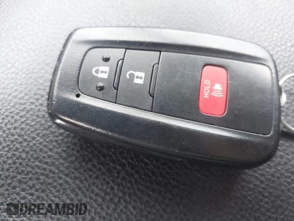 ✅ 2021 Toyota RAV4 XLE • VIN: 2T3P1RFV1MW237648 • Lot: 43510256. Listed on IAAI with 148,996 mi. Free auction sales archive from the USA and detailed vehicle history report at DreamBid. Image 11.