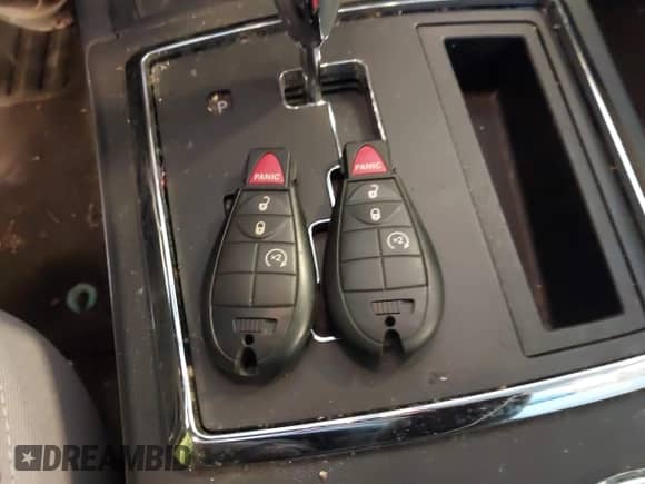 2008 Dodge Magnum R/T с VIN 2D8GV57238H246098, выставлен на аукционе IAAI как лот 43409552 с пробегом 123 704 миль миль и . История ставок и продаж доступна на DreamBid. Изображение 11.