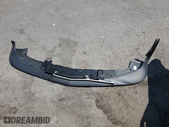 ✅ 2018 Dodge Challenger T/A • VIN: 2C3CDZBT5JH171390 • Lot: 66577474. Wystawiony na Copart z przebiegiem 82 647 mil. Bezpłatny archiwum sprzedaży aukcyjnych z USA i szczegółowy raport historii pojazdu na DreamBid. Zdjęcie 12.