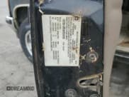 ✅ 1998 GMC Sierra 1500 • VIN: 1GTEK19R2WE559262 • Лот: 62186945. Опубликован ранее на Copart с пробегом 217 981 миль. Бесплатный доступ к архиву аукционных продаж из США и подробный отчёт об истории автомобиля на DreamBid. Изображение 12.