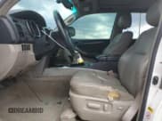 ✅ 2006 Toyota 4Runner Limited • VIN: JTEBU17RX68073678 • Лот: 71450105. Опубликован ранее на Copart с пробегом 265 173 миль. Бесплатный доступ к архиву аукционных продаж из США и подробный отчёт об истории автомобиля на DreamBid. Изображение 7.