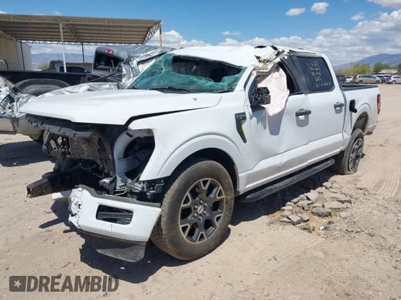 ✅ 2024 Ford F-150 STX • VIN: 1FTEW2K51RKD36055 • Лот: 42200008. Опубликован ранее на IAAI с пробегом Не указан. Бесплатный доступ к архиву аукционных продаж из США и подробный отчёт об истории автомобиля на DreamBid. Изображение 2.
