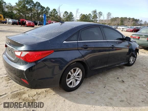 ✅ 2014 Hyundai Sonata GLS • VIN: 5NPEB4AC3EH912177 • Lot: 65889192. Wystawiony na Copart z przebiegiem 127 411 mil. Bezpłatny archiwum sprzedaży aukcyjnych z USA i szczegółowy raport historii pojazdu na DreamBid. Zdjęcie 3.