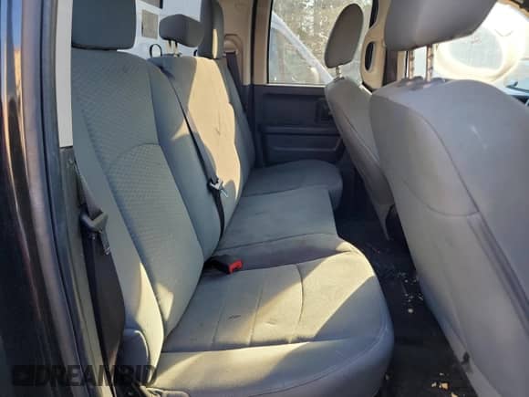 2015 Ram 1500 Express z VIN 1C6RR7FT6FS717739, wystawiony jako Copart lot #81553555 z przebiegiem 112 860 mil mil oraz Czysty tytuł • Clean title. Historia ofert i sprzedaży dostępna na DreamBid. Obrazek 6.