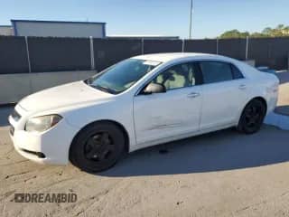 2012 Chevrolet Malibu 1FL z VIN 1G1ZA5EU7CF262024, wystawiony jako Copart lot #82440155 z przebiegiem 194 988 mil mil oraz Szkoda całkowita • Salvage title. Historia ofert i sprzedaży dostępna na DreamBid. Obrazek 1.