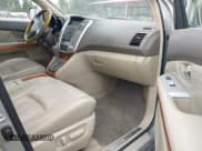 ✅ 2005 Lexus RX 330 • VIN: JTJHA31U350075864 • Lot: 43225456. Wystawiony na IAAI z przebiegiem 215 229 mil. Bezpłatny archiwum sprzedaży aukcyjnych z USA i szczegółowy raport historii pojazdu na DreamBid. Zdjęcie 5.