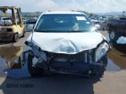 ✅ 2015 Toyota Sienna LE AAS • VIN: 5TDKK3DC8FS646613 • Lot: 43073670. Listed on IAAI with 117,828 mi. Free auction sales archive from the USA and detailed vehicle history report at DreamBid. Image 12.