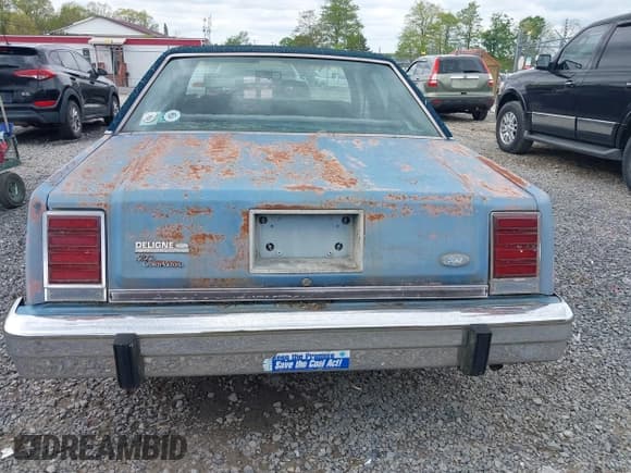 ✅ 1985 Ford Crown Victoria • VIN: 2FABP43F5FX124356 • Lot: 42190679. Listed on IAAI with 97,829 mi. Free auction sales archive from the USA and detailed vehicle history report at DreamBid. Image 13.