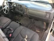 ✅ 2003 Chevrolet Silverado 1500 • VIN: IDCO004199ZZ • Лот: 85870734. Опубликован ранее на Copart с пробегом 289 533 миль. Бесплатный доступ к архиву аукционных продаж из США и подробный отчёт об истории автомобиля на DreamBid. Изображение 8.