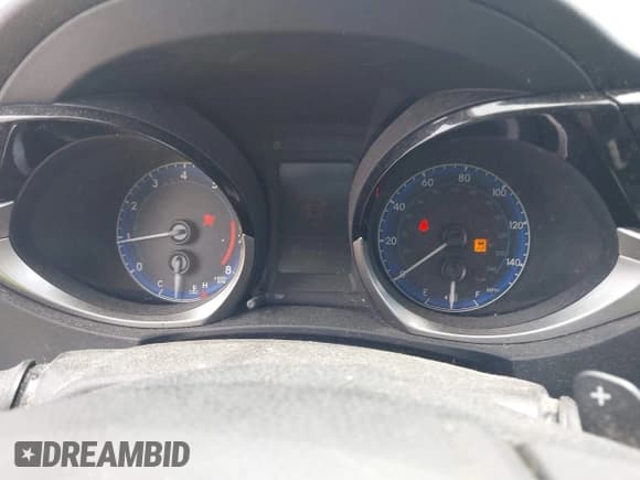 ✅ 2015 Toyota Corolla L • VIN: 2T1BURHE4FC388222 • Lot: 42491552. Wystawiony na IAAI z przebiegiem 38 504 mil. Bezpłatny archiwum sprzedaży aukcyjnych z USA i szczegółowy raport historii pojazdu na DreamBid. Zdjęcie 7.