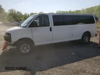 ✅ 2008 Chevrolet Express Passenger • VIN: 1GAHG39K981177228 • Lot: 55031385. Listed on Copart with 274,971 mi. Free auction sales archive from the USA and detailed vehicle history report at DreamBid. Image 1.