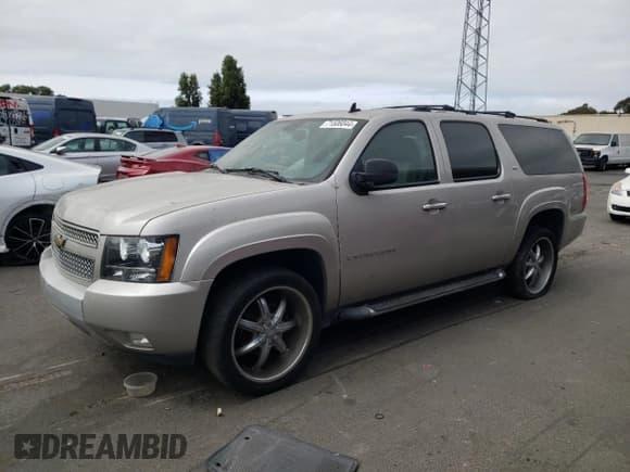✅ 2007 Chevrolet Suburban LTZ • VIN: 3GNFK16307G262965 • Lot: 71506044. Wystawiony na Copart z przebiegiem 249 301 mil. Bezpłatny archiwum sprzedaży aukcyjnych z USA i szczegółowy raport historii pojazdu na DreamBid. Zdjęcie 1.