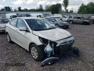 2016 Hyundai Accent SE с VIN KMHCT4AE1GU019015, выставлен на аукционе Copart как лот 44672682 с пробегом 86 210 миль миль и . История ставок и продаж доступна на DreamBid. Изображение 1.