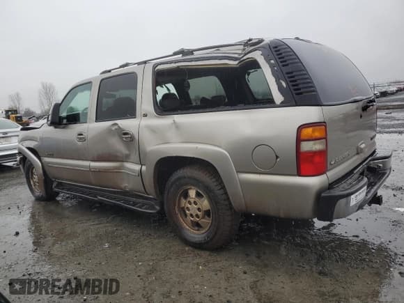 ✅ 2000 Chevrolet Suburban LS • VIN: 3GNFK16TXYG205867 • Лот: 87032424. Опубликован ранее на Copart с пробегом 307 632 миль. Бесплатный доступ к архиву аукционных продаж из США и подробный отчёт об истории автомобиля на DreamBid. Изображение 2.