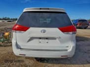 ✅ 2011 Toyota Sienna LE • VIN: 5TDKK3DC3BS071816 • Лот: 94692915. Опубликован ранее на Copart с пробегом 177 536 миль. Бесплатный доступ к архиву аукционных продаж из США и подробный отчёт об истории автомобиля на DreamBid. Изображение 6.