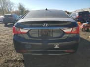 ✅ 2013 Hyundai Sonata SE • VIN: 5NPEC4AC7DH685135 • Lot: 76455844. Listed on Copart with 201,233 mi. Free auction sales archive from the USA and detailed vehicle history report at DreamBid. Image 6.